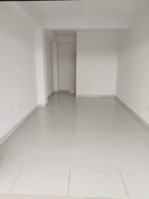 Local en arriendo en Napoles, Cali, 15 m² · foto 3 de 5