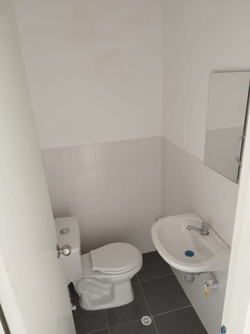 Local en arriendo en Napoles, Cali, 15 m² · foto 4 de 5