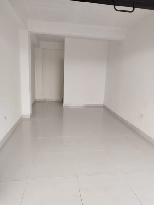 Local en arriendo en Napoles, Cali, 16 m² · foto 4 de 6