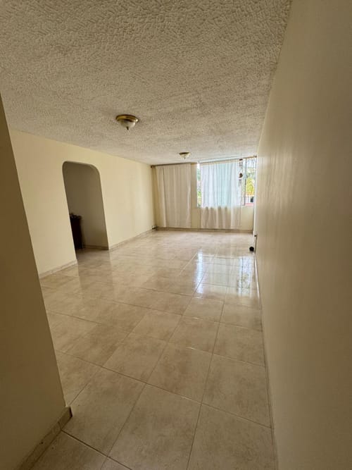 Apartamento en venta en San Nicolas, Cali · foto 3 de 12