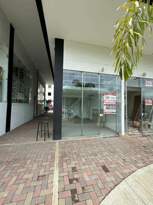 Local en arriendo en Ciudad Pacífica, Cali, 18 m² · foto 2 de 7