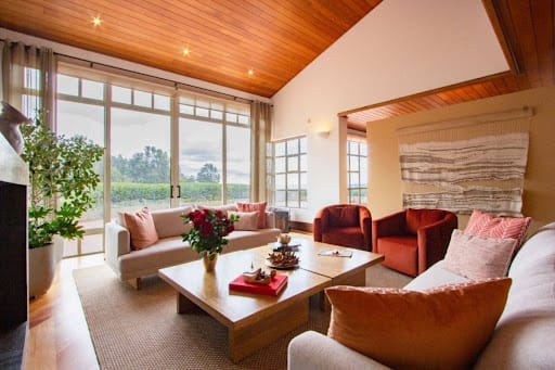 Casa de 4 alcobas en venta en Montearroyo, Bogotá, 684 m² · foto 3 de 24
