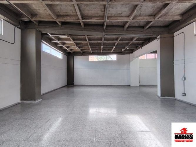 Bodega en arriendo en Belén San Bernardo, Medellín, 200 m² · foto 8 de 14