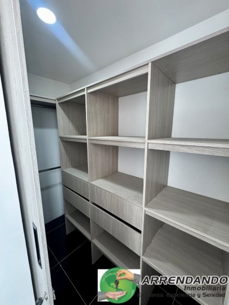 Apartamento en venta en Alto De Las Flores, Sabaneta · foto 9 de 19