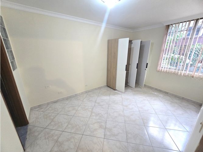 Apartamento de 3 alcobas en arriendo en Manila, Medellín, 90 m² · foto 8 de 14