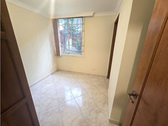 Apartamento de 3 alcobas en arriendo en Manila, Medellín, 90 m² · foto 10 de 14