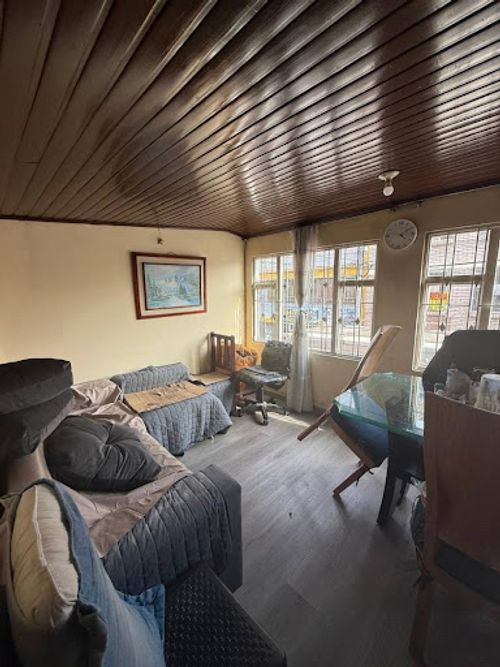 Casa de 5 alcobas en venta en La Estradita, Bogotá, 350 m² · foto 3 de 10