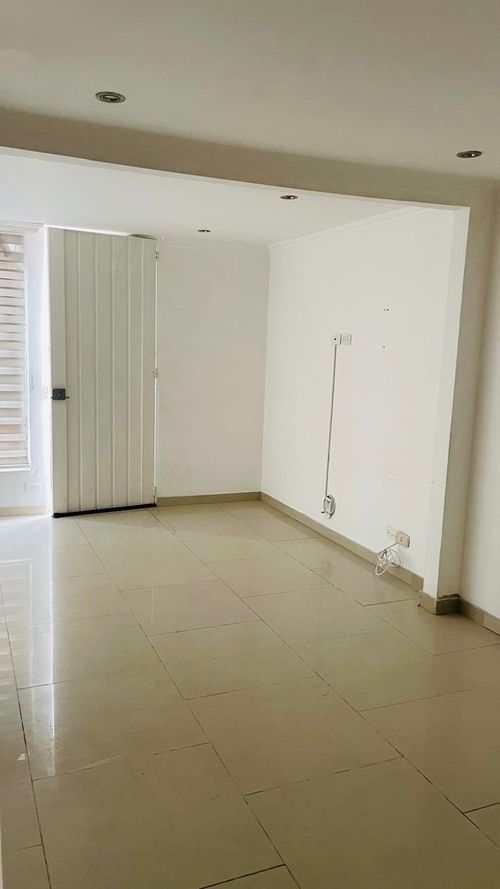 Casa en venta en Britalia, Bogotá · foto 3 de 19