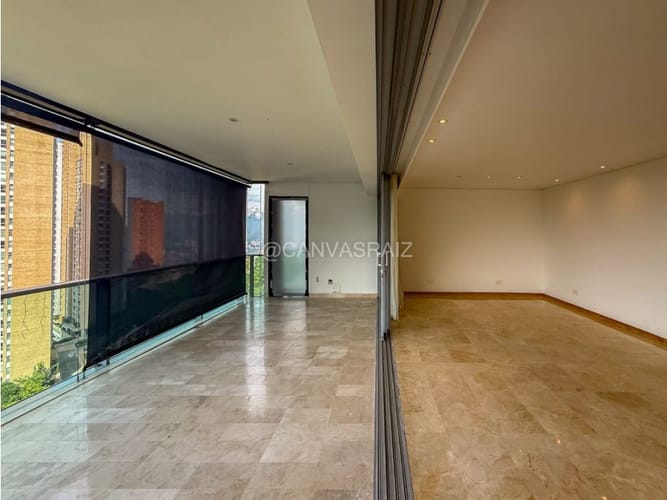 Apartamento de 3 alcobas en venta en Las Lomas, Medellín, 245 m² · foto 3 de 18