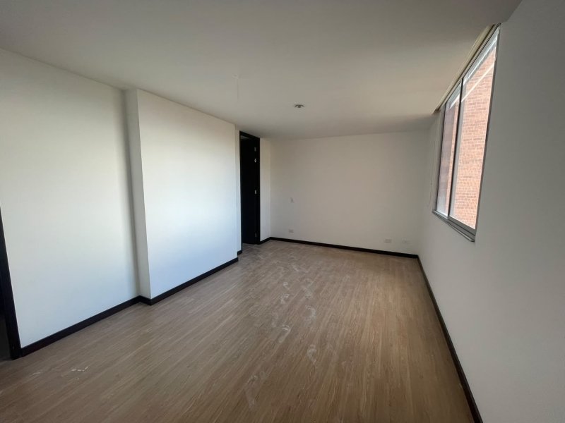 Apartamento en venta en Loma De Las Brujas, Envigado · foto 9 de 13