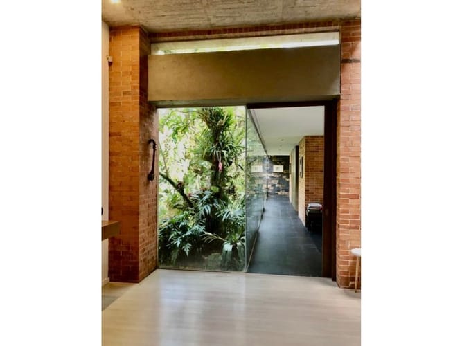 Casa de 4 alcobas en venta en Altos Del Poblado, Medellín, 413 m² · foto 9 de 20