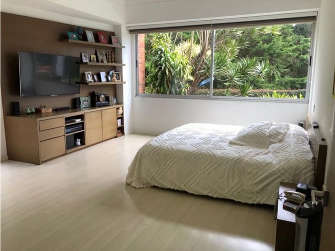 Casa de 4 alcobas en venta en Altos Del Poblado, Medellín, 413 m² · foto 17 de 20