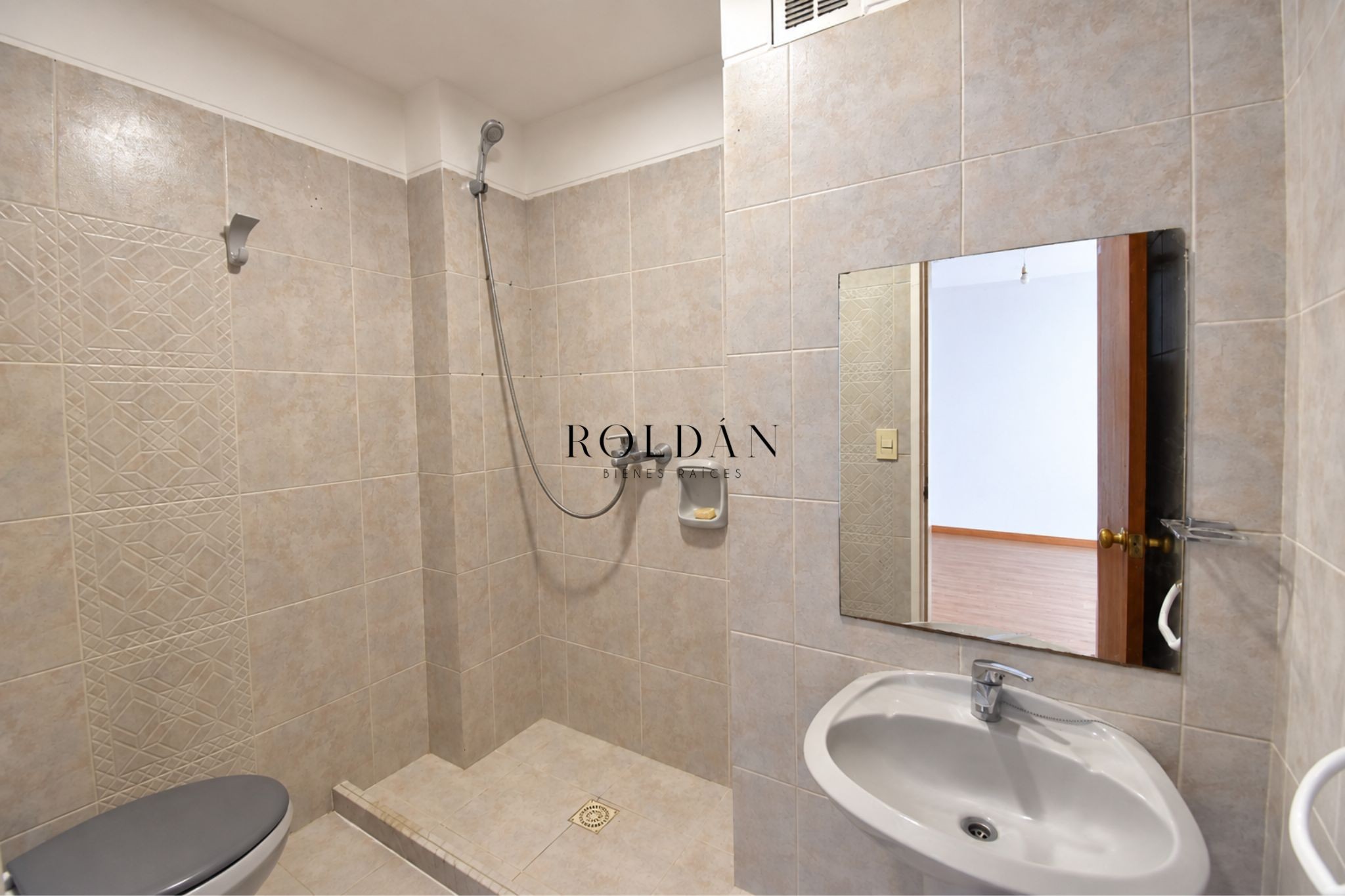 Apartamento Alquiler Tres Cruces 1 Dormitorio Piso Alto En 8 De Octubre Y Bulevar Artigas Portería 24hs · Foto 12