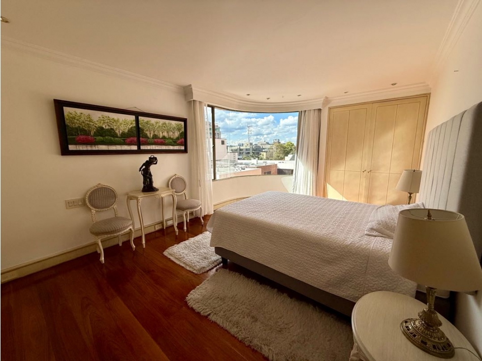 Apartamento en venta en Chicó Reservado, Bogotá · foto 9 de 12