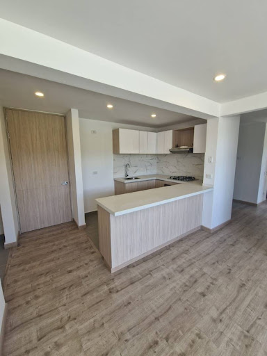 Apartamento en venta en Lagos De Torca, Bogotá · foto 3 de 12