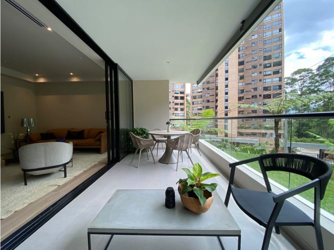 Apartamento en venta en El Poblado, Medellín · foto 3 de 17