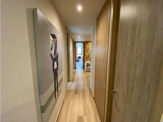 Apartamento en venta en El Poblado, Medellín · foto 8 de 17