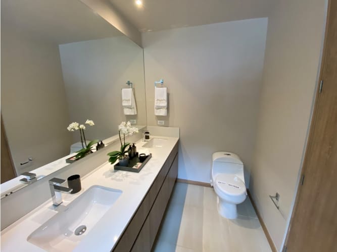 Apartamento en venta en El Poblado, Medellín · foto 15 de 17