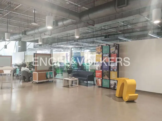 Oficina en venta en Sevilla, Medellín, 851 m² · foto 13 de 17