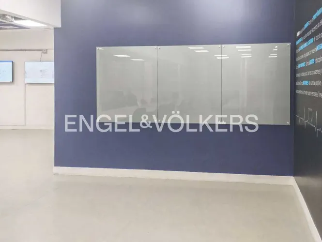 Oficina en venta en Sevilla, Medellín, 851 m² · foto 12 de 17