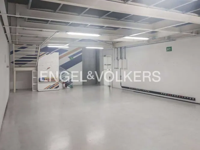Oficina en venta en Sevilla, Medellín, 851 m² · foto 7 de 17