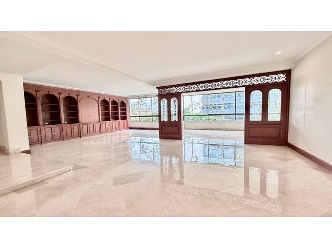 Apartamento de 4 alcobas en venta en Alejandria, Medellín, 459 m² · foto 4 de 24