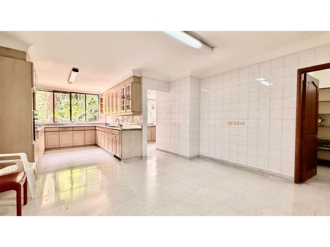 Apartamento de 4 alcobas en venta en Alejandria, Medellín, 459 m² · foto 12 de 24