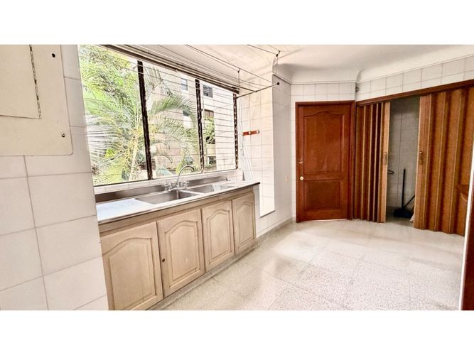 Apartamento de 4 alcobas en venta en Alejandria, Medellín, 459 m² · foto 14 de 24