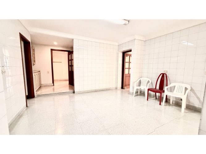 Apartamento de 4 alcobas en venta en Alejandria, Medellín, 459 m² · foto 17 de 24