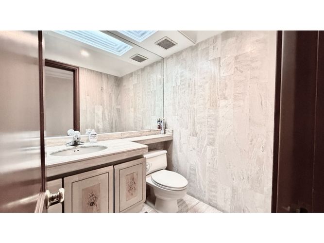 Apartamento de 4 alcobas en venta en Alejandria, Medellín, 459 m² · foto 20 de 24