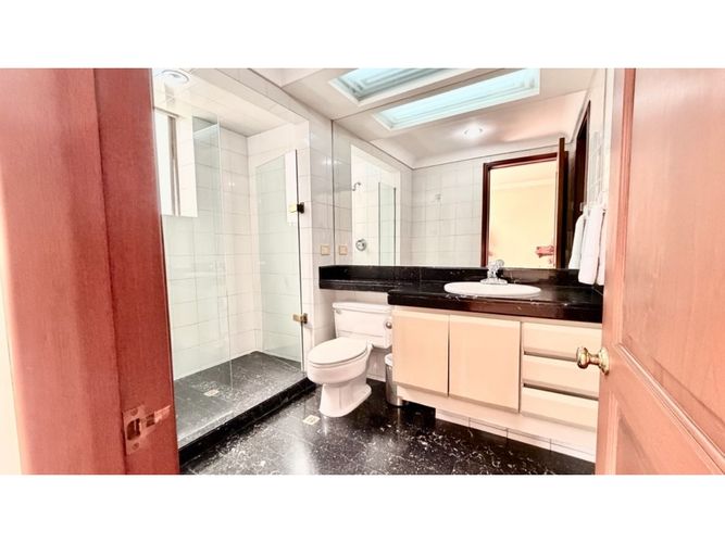 Apartamento de 4 alcobas en venta en Alejandria, Medellín, 459 m² · foto 22 de 24