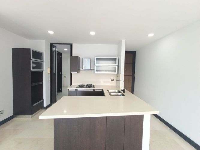 Apartamento de 2 alcobas en arriendo en Aves Maria, Sabaneta, 110 m² · foto 2 de 21