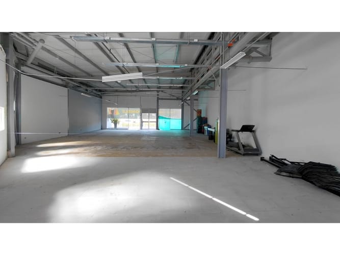 Local en venta en Vía El Caimo, Armenia, 600 m² · foto 6 de 8