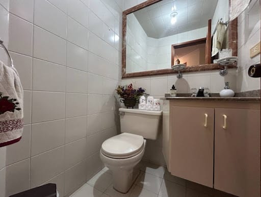 Apartamento de 3 alcobas en venta en Cedritos, Bogotá, 108 m² · foto 6 de 24