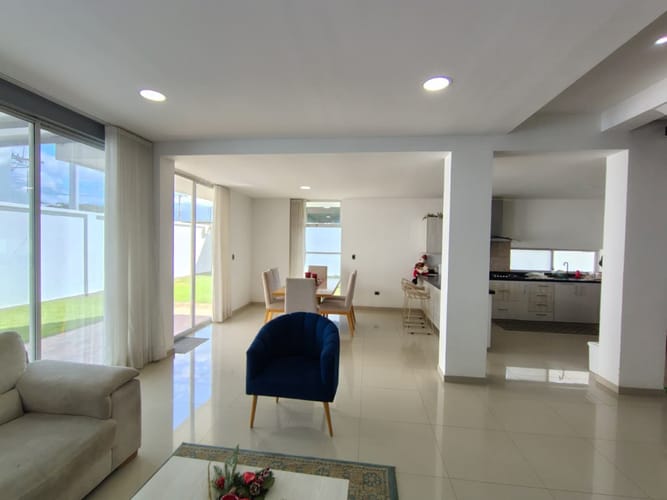 Casa de 4 alcobas en venta en Conjunto Cerrado Firenze, Villa del Rosario, 240 m² · foto 10 de 24