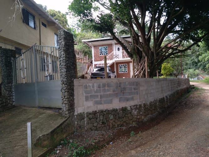 Casa de 6 alcobas en venta en La Buitrera, Cali, 160 m² · foto 2 de 10