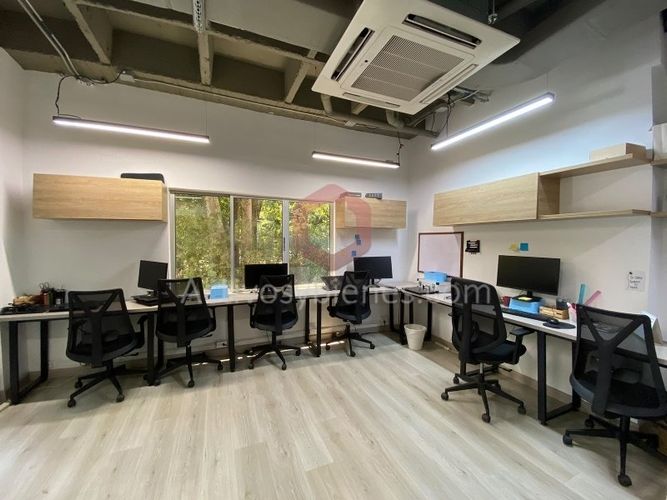 Oficina en arriendo en El Diamante No. 2, Medellín, 72 m² · foto 2 de 19
