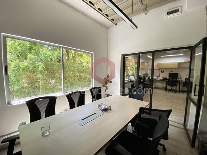 Oficina en arriendo en El Diamante No. 2, Medellín, 72 m² · foto 13 de 19