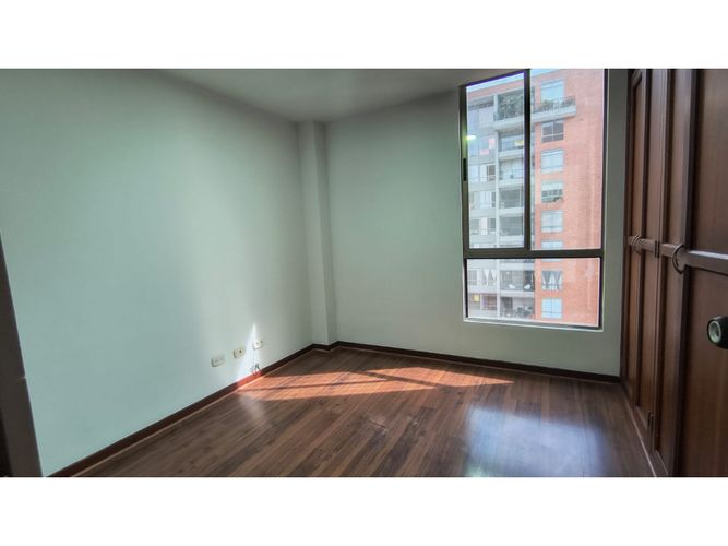 Apartamento de 2 alcobas en arriendo en Pontevedra, Medellín, 77 m² · foto 7 de 10
