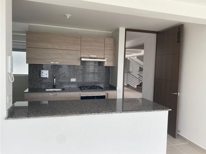 Apartamento de 3 alcobas en venta en Ruitoque, Floridablanca, 90 m² · foto 5 de 16