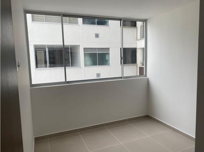 Apartamento de 3 alcobas en venta en Ruitoque, Floridablanca, 90 m² · foto 7 de 16