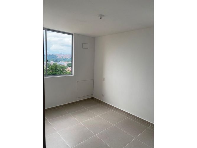 Apartamento de 3 alcobas en venta en Ruitoque, Floridablanca, 90 m² · foto 8 de 16