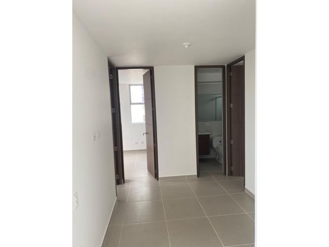 Apartamento de 3 alcobas en venta en Ruitoque, Floridablanca, 90 m² · foto 12 de 16