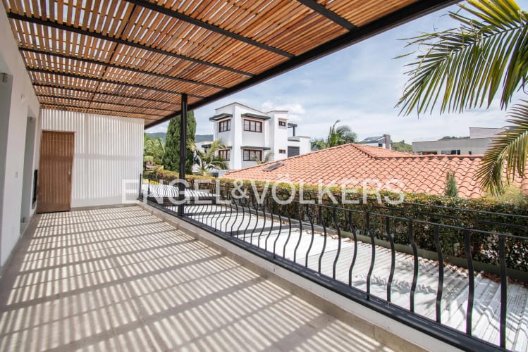 Casa de 3 alcobas en venta en El Tambo, La Ceja, 205 m² · foto 18 de 18