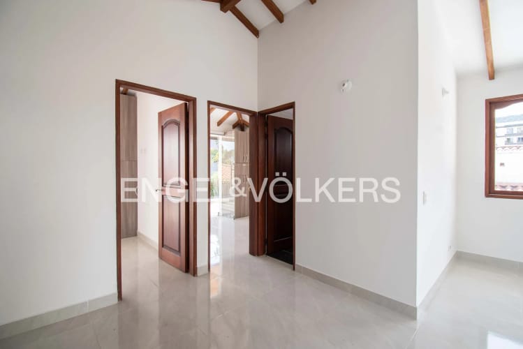 Casa de 3 alcobas en venta en El Tambo, La Ceja, 205 m² · foto 14 de 18