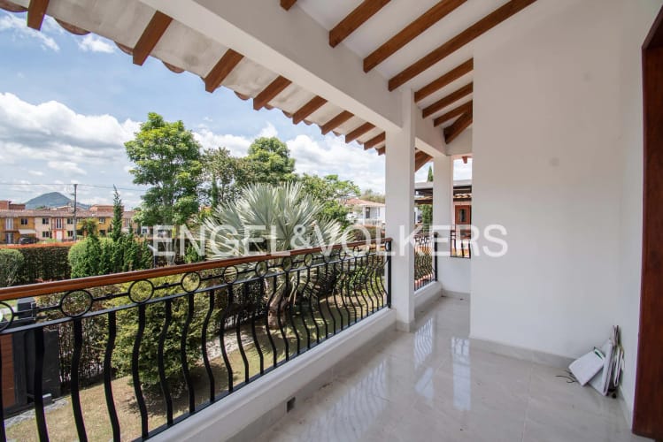 Casa de 3 alcobas en venta en El Tambo, La Ceja, 205 m² · foto 13 de 18