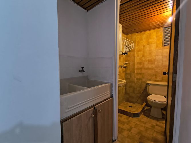 Apartamento de 3 alcobas en arriendo en Urbanización Las Cumbres, Medellín, 90 m² · foto 4 de 12