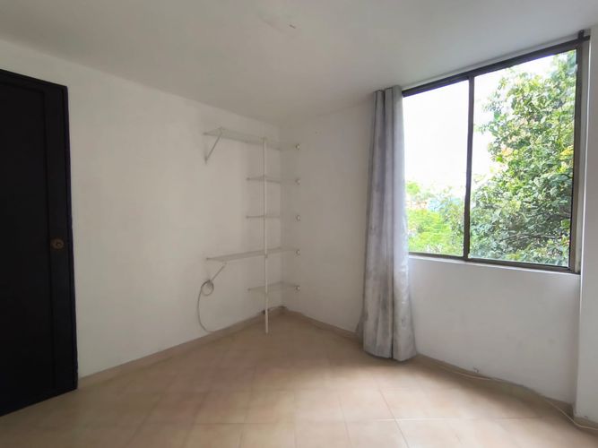 Apartamento de 3 alcobas en arriendo en Urbanización Las Cumbres, Medellín, 90 m² · foto 9 de 12