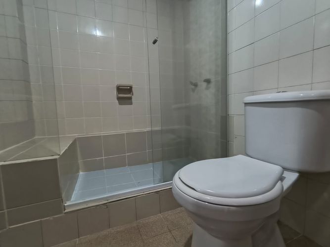 Apartamento de 3 alcobas en arriendo en Urbanización Las Cumbres, Medellín, 90 m² · foto 10 de 12
