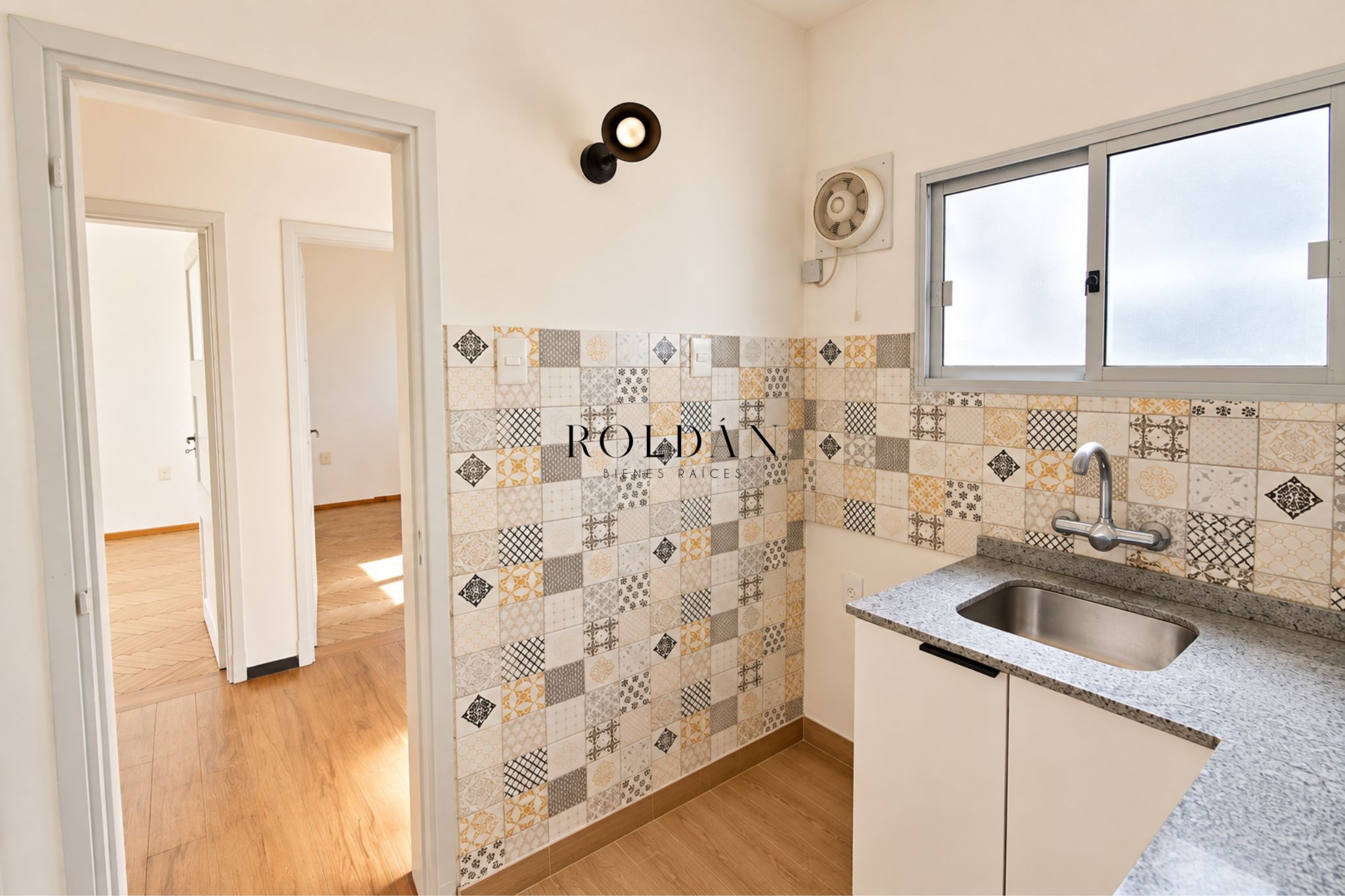 Apartamento Alquiler Tres Cruces 2 Dormitorios A Metros De Bulevar Artigas Bajos Gastos Comunes · Foto 11